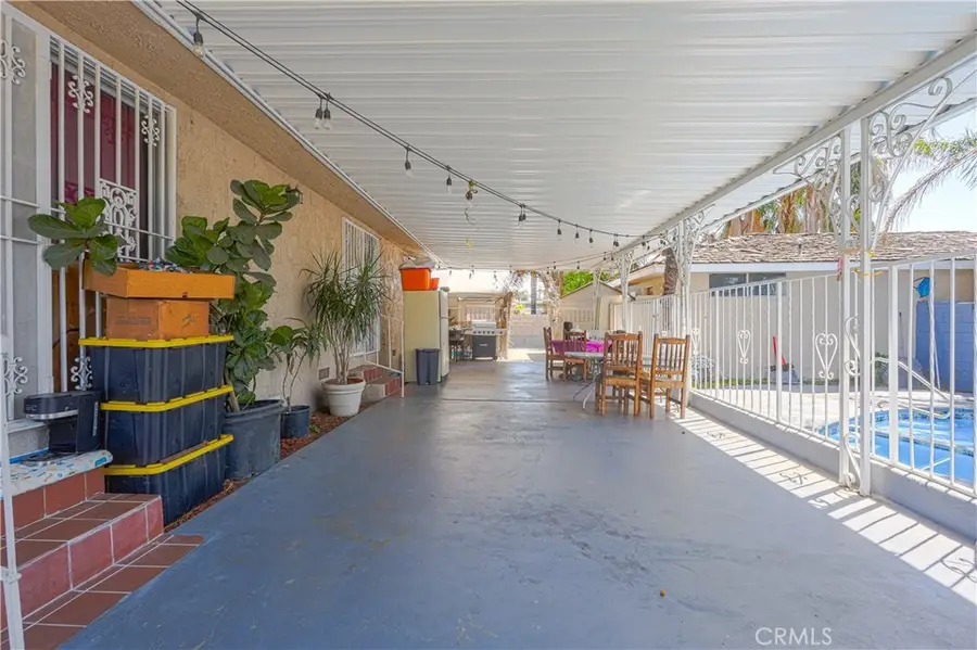 527 W Philadelphia, Ontario, CA 91762 - #3