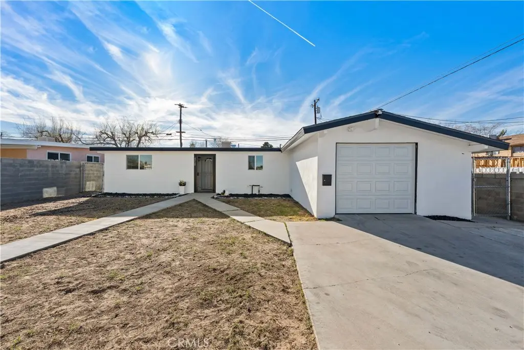 44745 3rd E, Lancaster, CA 93535 - #1