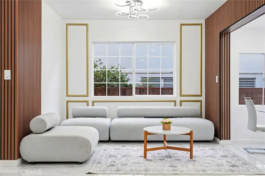 18114 Schoenborn, Northridge, CA 91325 - #3