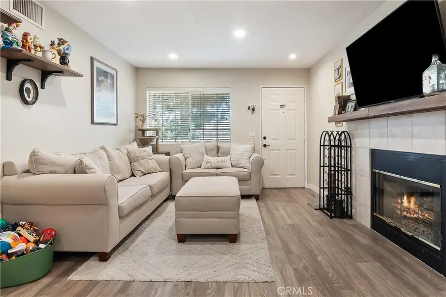 1195 Fitzgerald #G, Simi Valley, CA 93065 - #3