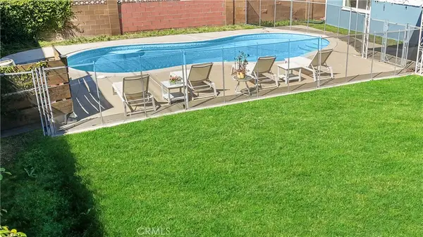 23928 Archwood Street, West Hills, CA 91307