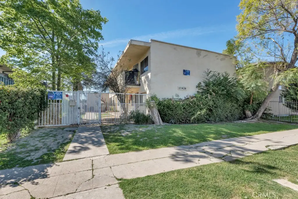 17926 Schoenborn St, Northridge, CA 91325 - #1