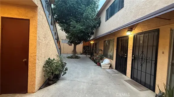 7904 Laurel Canyon #12, North Hollywood, CA 91605