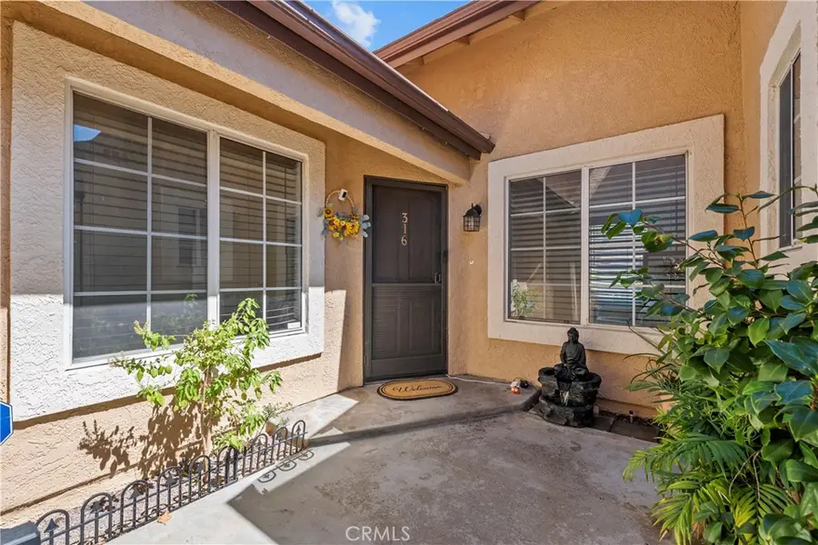 22942 Banyan #316, Saugus, CA 91390 - #2