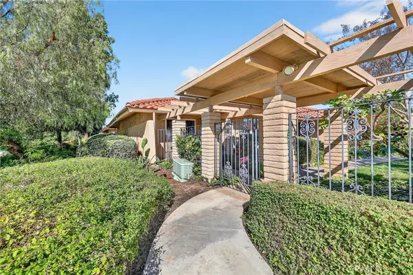 959 W Pine #33, Upland, CA 91786