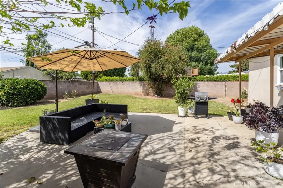 10145 Noble, San Fernando, CA 91345 - #3