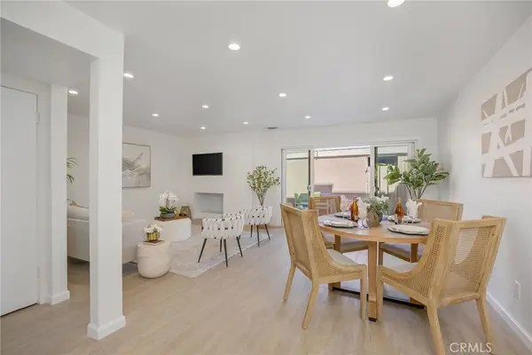 18110 Killion Street #2, Tarzana, CA 91356