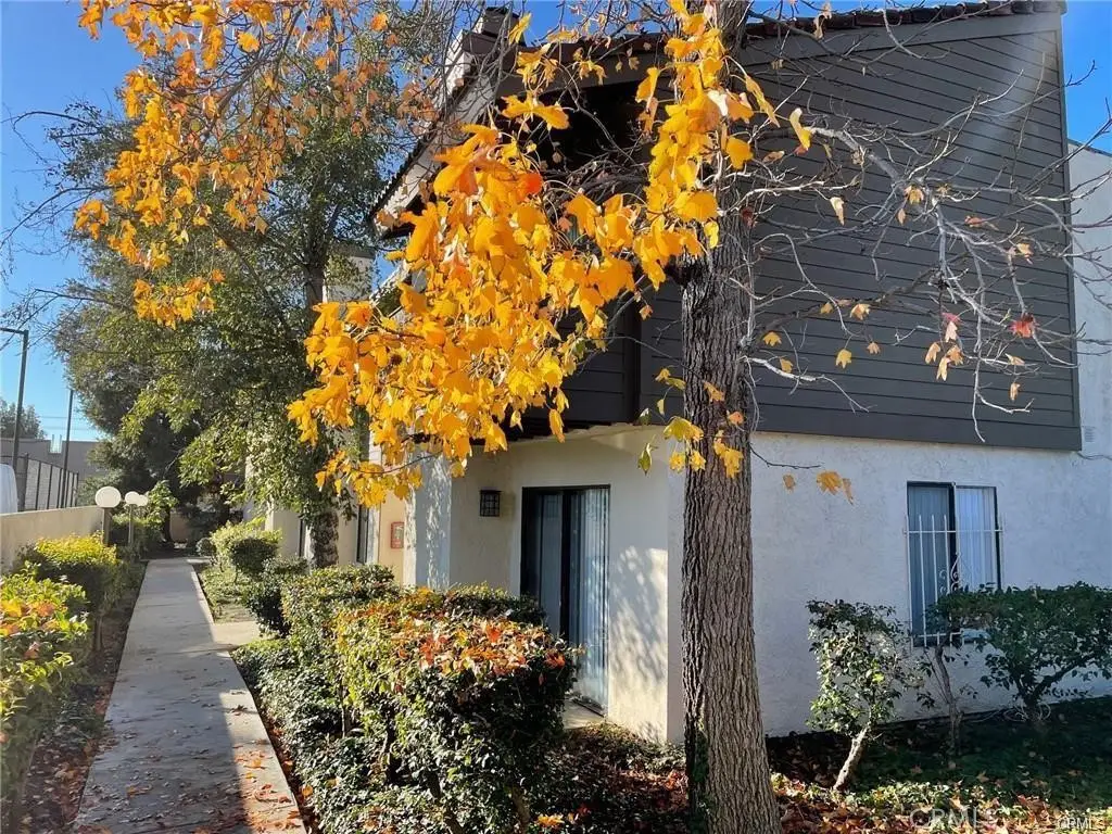 10001 Topanga Canyon Blvd #17, Chatsworth, CA 91311 - #1