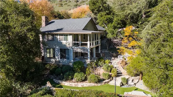 2305 Sugarloaf Drive, Agoura Hills, CA 91301