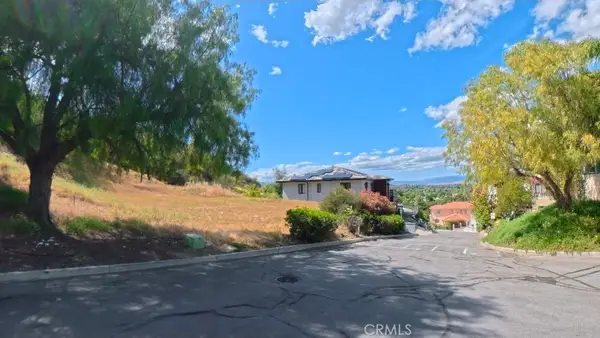 24901 Bella Vista, Newhall, CA 91321