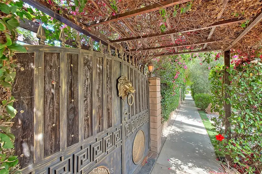 17419 Cohasset, Lake Balboa, CA 91406 - #3