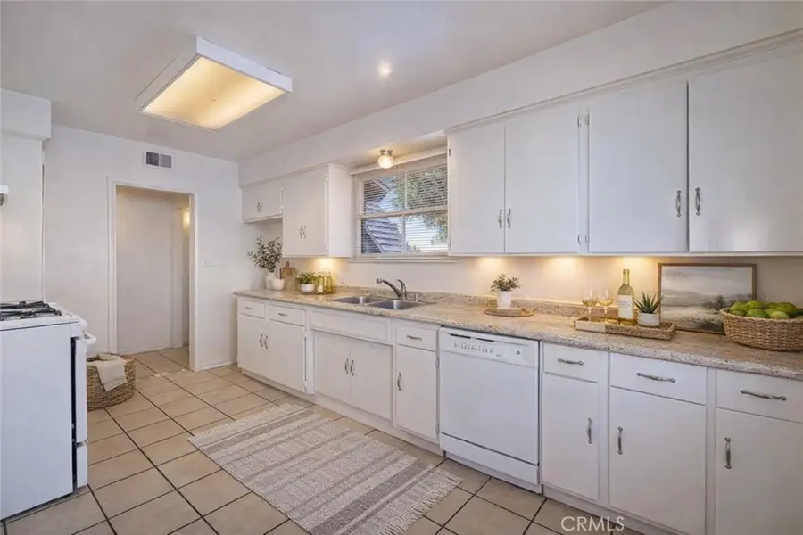 321 E Avenue J8, Lancaster, CA 93535 - #3