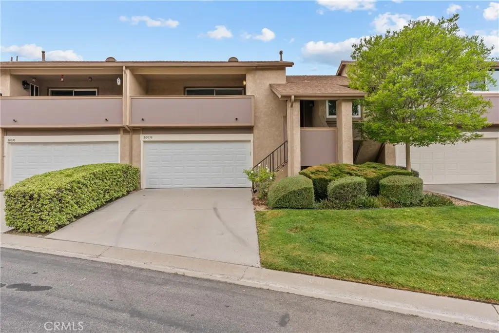 20038 Avenue Of The Oaks, Newhall, CA 91321 - #1