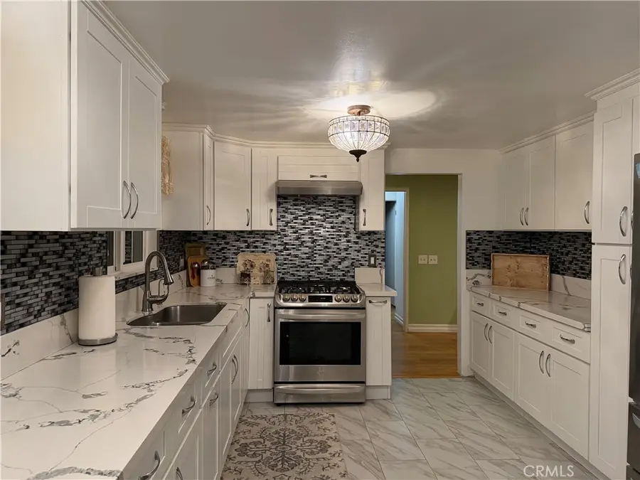 11701 Balboa, Granada Hills, CA 91344 - #2