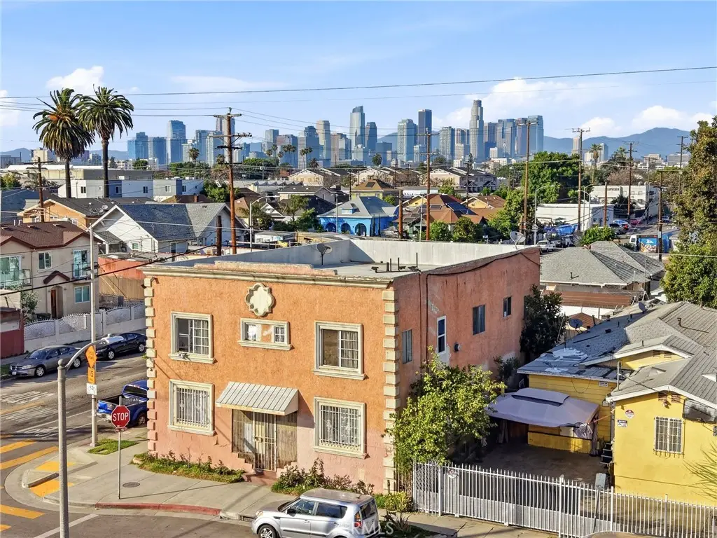 901 E 33rd, Los Angeles, CA 90011 - #1
