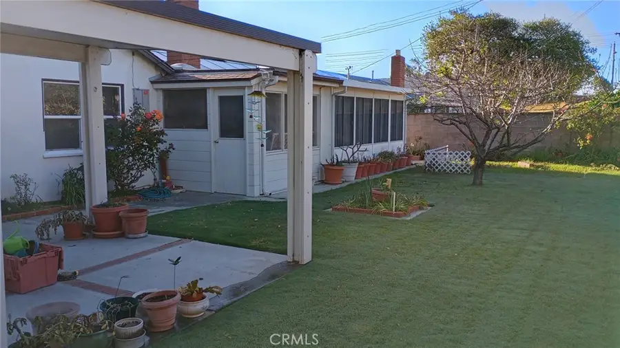 37 Hastings Avenue, San Buenaventura Ventura, CA 93003 - #3