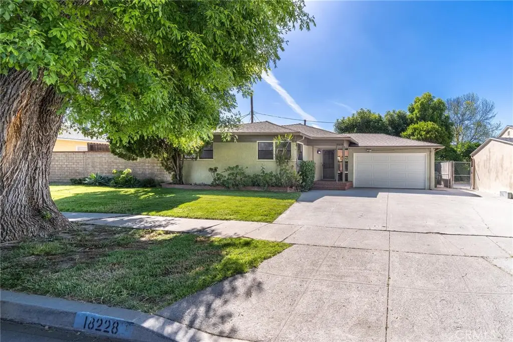 18228 Keswick, Reseda, CA 91335 - #1