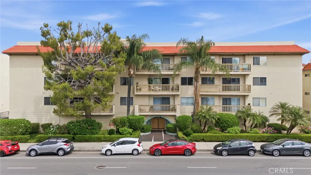 5400 Lindley Avenue #121, Encino, CA 91316 - #1