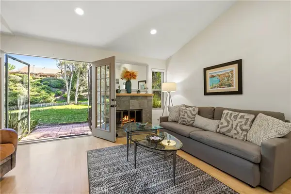 19958 Avenue Of The Oaks, Newhall, CA 91321