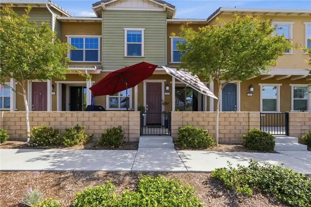 22864 Acoustic, Saugus, CA 91350 - #1