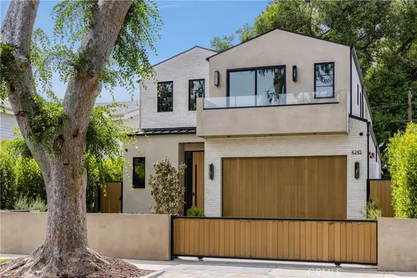 4245 Bellaire Avenue, Studio City, CA 91604