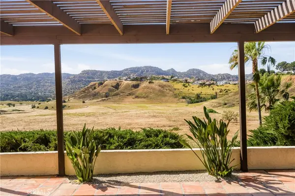 8971 Moorcroft, West Hills, CA 91304