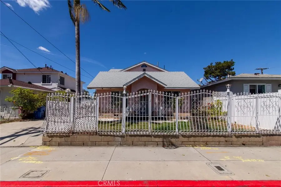 16413 Downey, Paramount, CA 90723 - #2