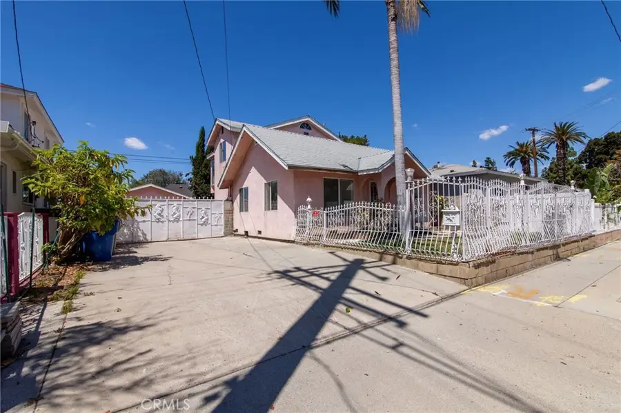 16413 Downey, Paramount, CA 90723 - #3