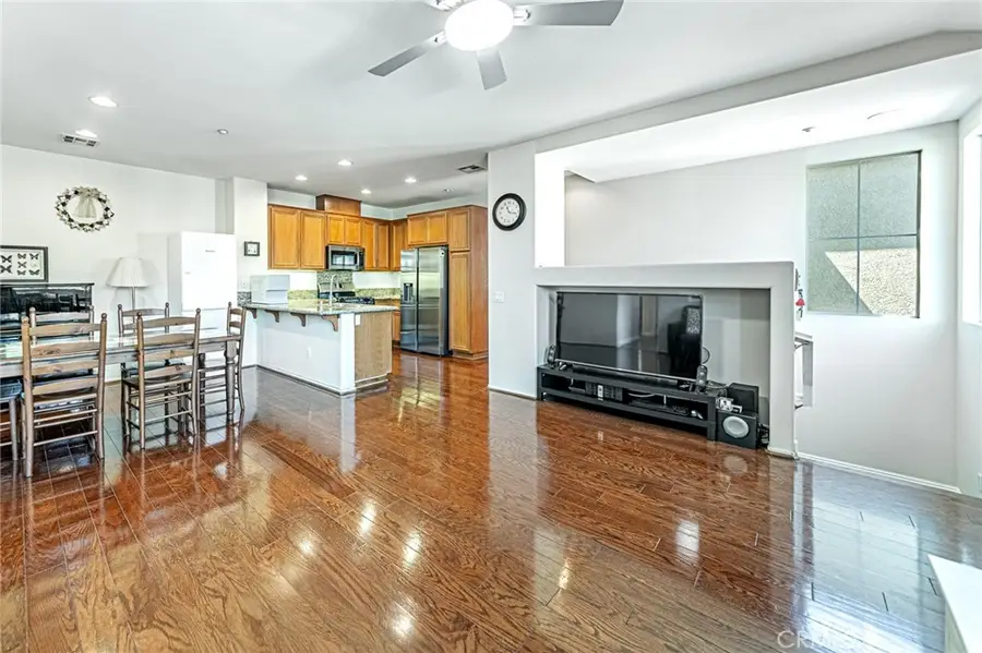 25142 Glasgow Drive, Stevenson Ranch, CA 91381 - #2