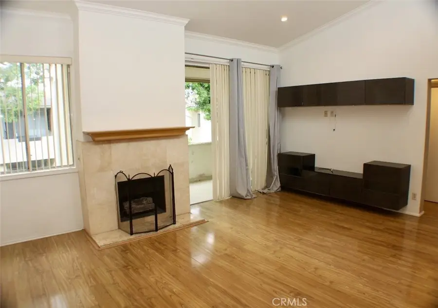 5325 Newcastle #322, Encino, CA 91316 - #2