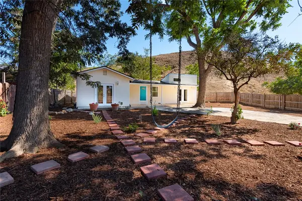 10416 Clybourn Avenue, Shadow Hills, CA 91040