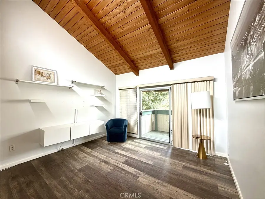 8601 International #224, Canoga Park, CA 91304 - #2