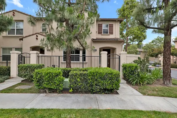82 Trailing Vine, Irvine, CA 92602
