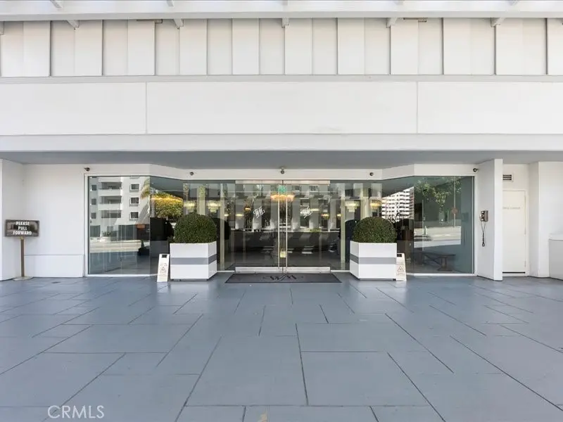 10660 Wilshire Boulevard #302, Los Angeles, CA 90024 - #3