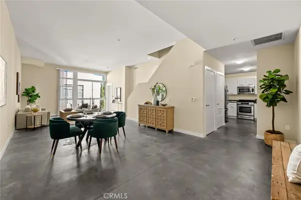 238 S Arroyo Parkway #401, Pasadena, CA 91105