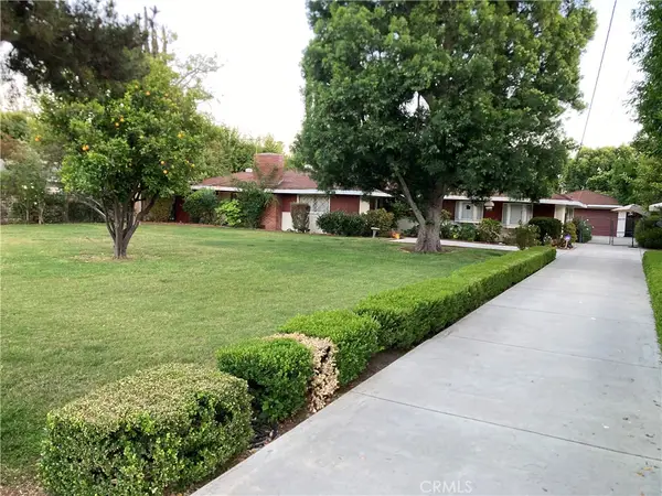 23540 Collins, Woodland Hills, CA 91367