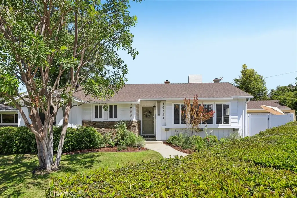 16729 Archwood, Lake Balboa, CA 91406 - #1