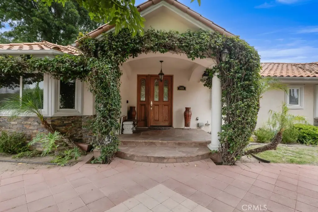 8836 Enfield Avenue, Northridge, CA 91325 - #1