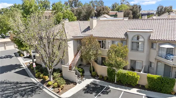 23921 Del Monte Dr #34, Valencia, CA 91355