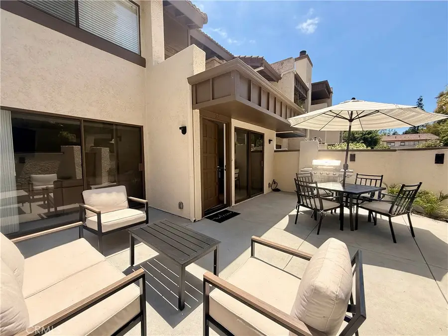 5800 Owensmouth Avenue #26, Woodland Hills, CA 91367 - #2