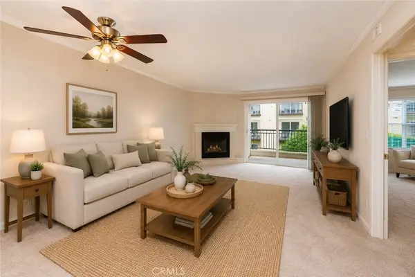 5540 Owensmouth Avenue #205, Woodland Hills, CA 91367