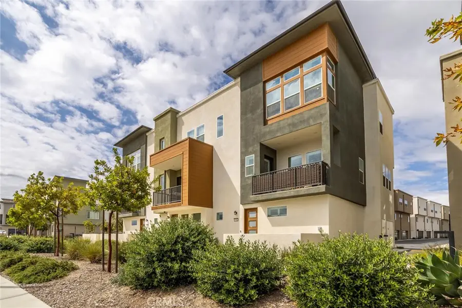 27562 Sparrow Court, Valencia, CA 91381 - #3