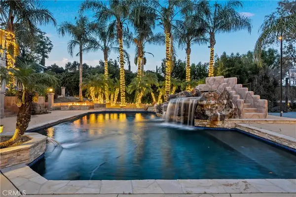 9735 Baden, Chatsworth, CA 91311