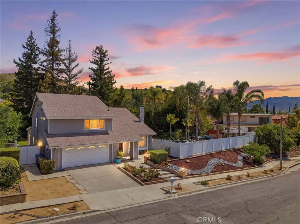 6 N Peregrine Circle, Oak Park, CA 91377 - #1