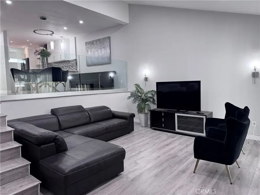 1/2 Nita, Woodland Hills, CA 91367 - #2