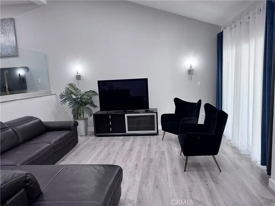 1/2 Nita, Woodland Hills, CA 91367 - #3