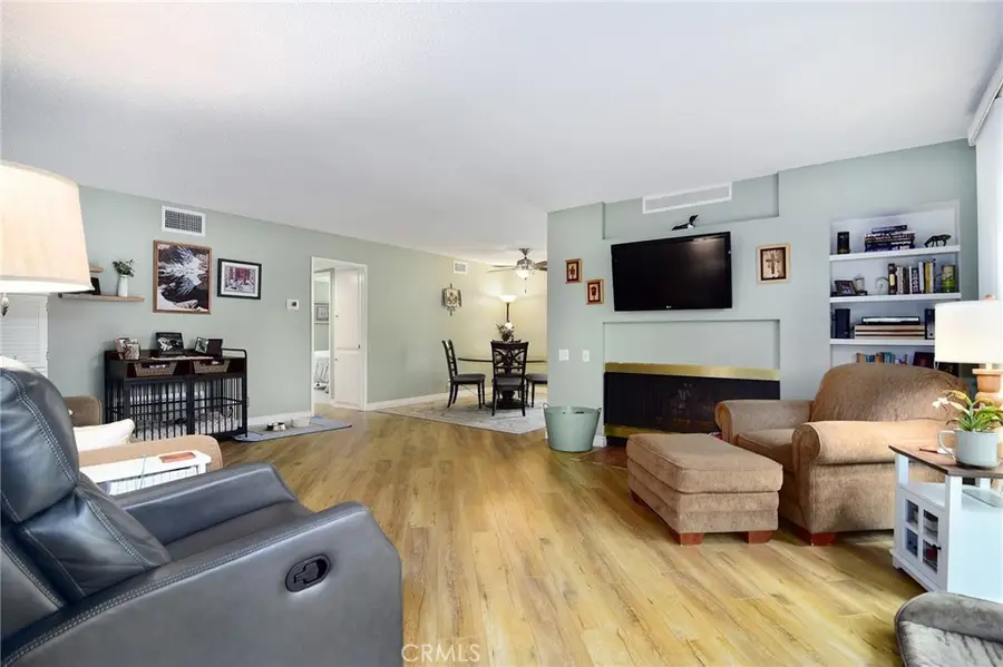 31584 Agoura, Unit #6 Road #6, Westlake Village, CA 91361 - #2