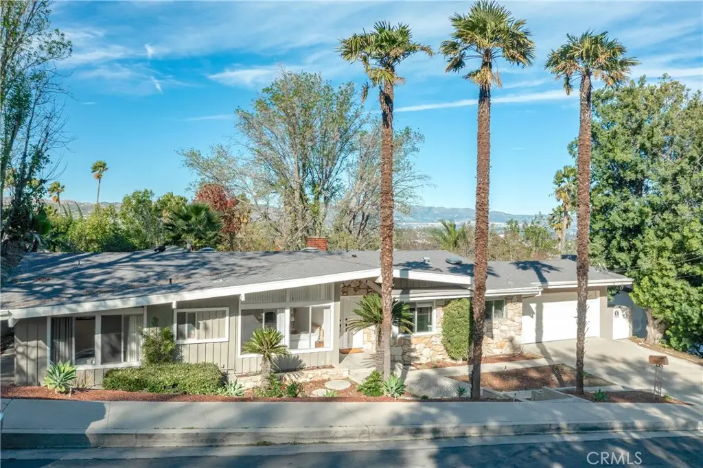 5618 Wilhelmina Avenue, Woodland Hills, CA 91367 - #1
