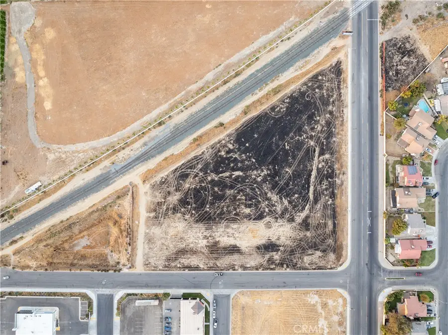 4525 -4601 Hughes Lane, Bakersfield, CA 93304 - #2