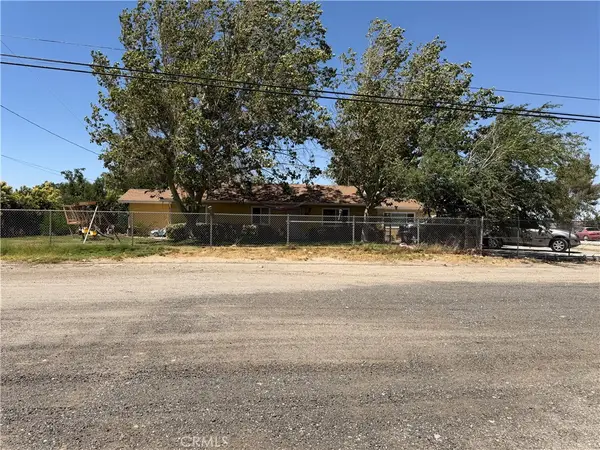 3153 E Avenue H4, Lancaster, CA 93535